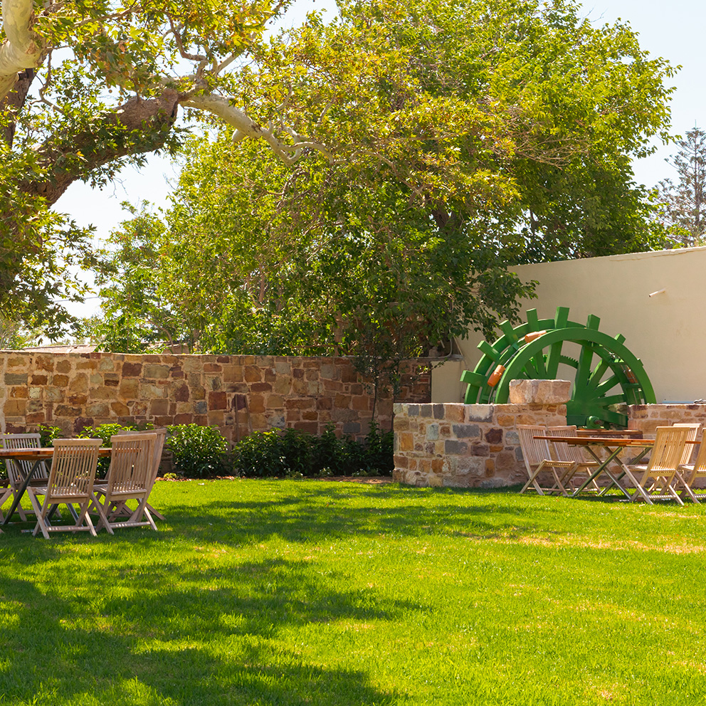 Pearl Island Magganos