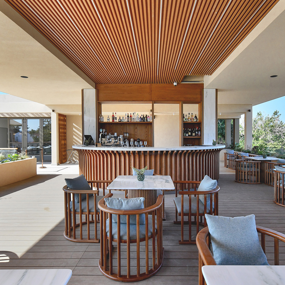 Pearl Island Nautical Bar